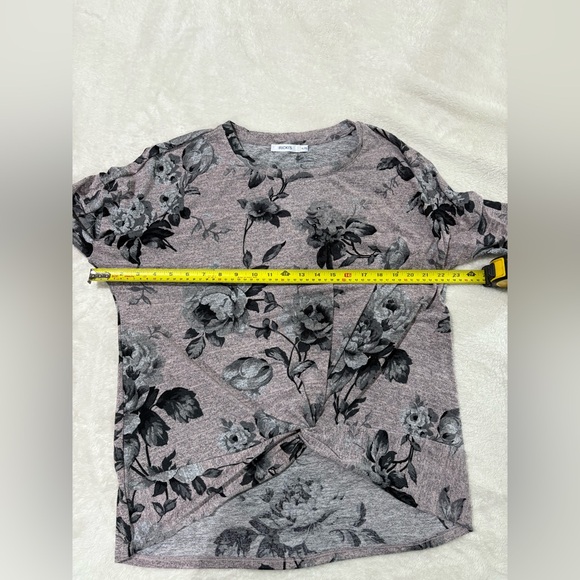 Ricki's Plum and Gray Floral Office Causual Top Size XL - Picture 4 of 7